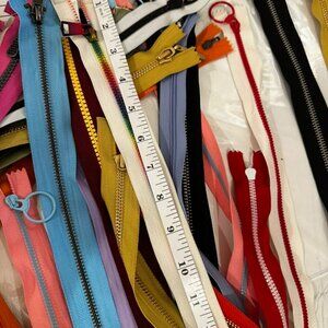 WHOLESALE LOT OF 20+ LONG PULL ZIPPERS Mixed Basic Colors